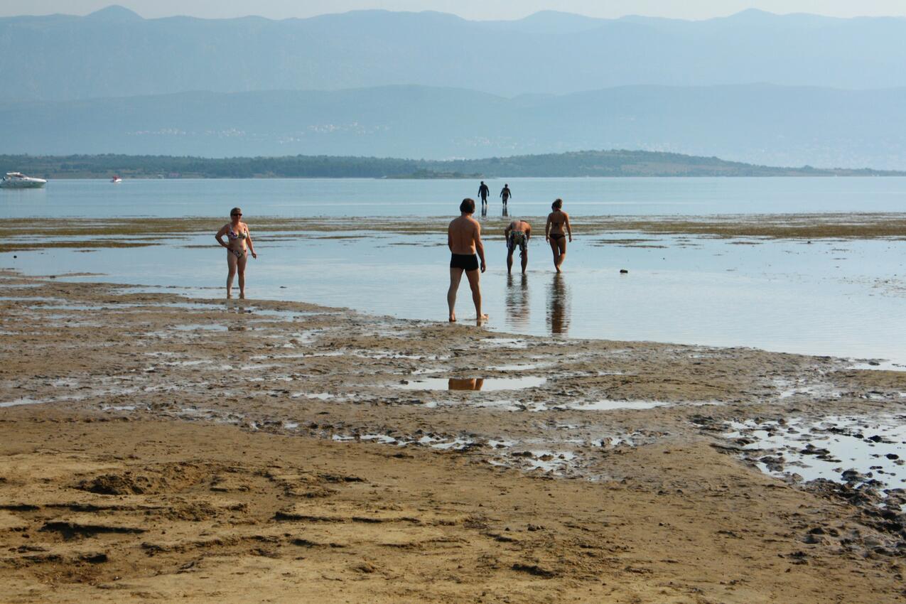 Nächster Strand - Ferienwohnungen am Meer Soline, Krk