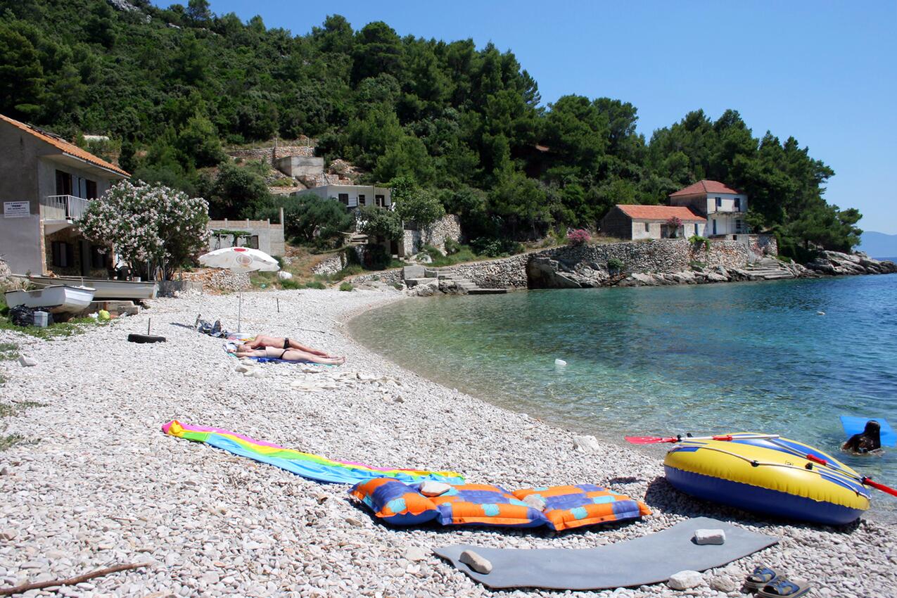 Nermeste strand - Robinsonski lejligheder ved havet Vig Skozanje, Hvar