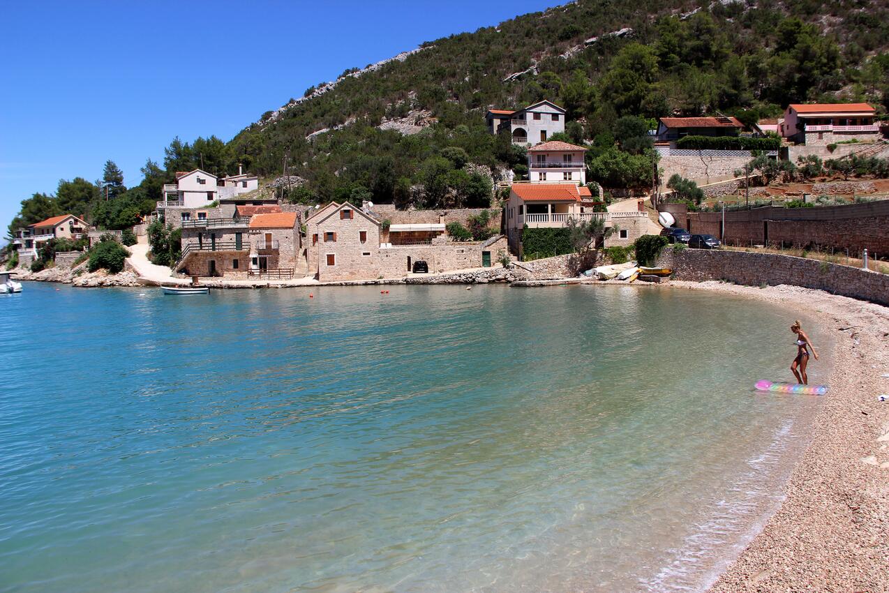 La spiaggia più vicina - Appartamenti accanto al mare Baia Prapratna - Prapatna, Lesina - Hvar