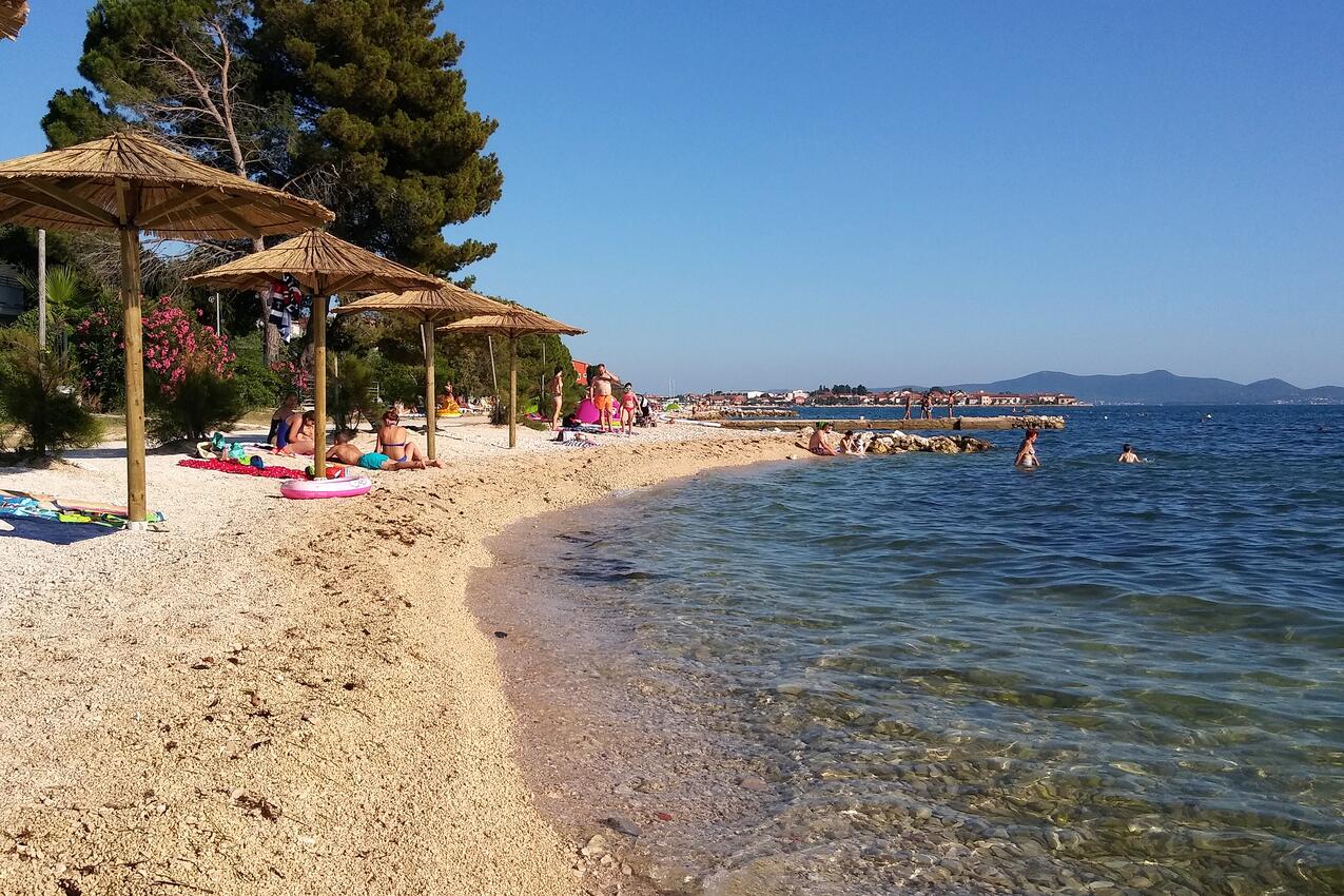 Nächster Strand - Ferienwohnungen mit Parkplatz Bibinje, Zadar