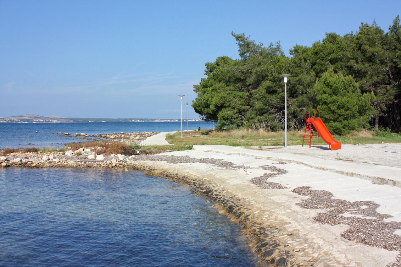 Nächster Strand - Ferienwohnungen mit Parkplatz Privlaka, Zadar