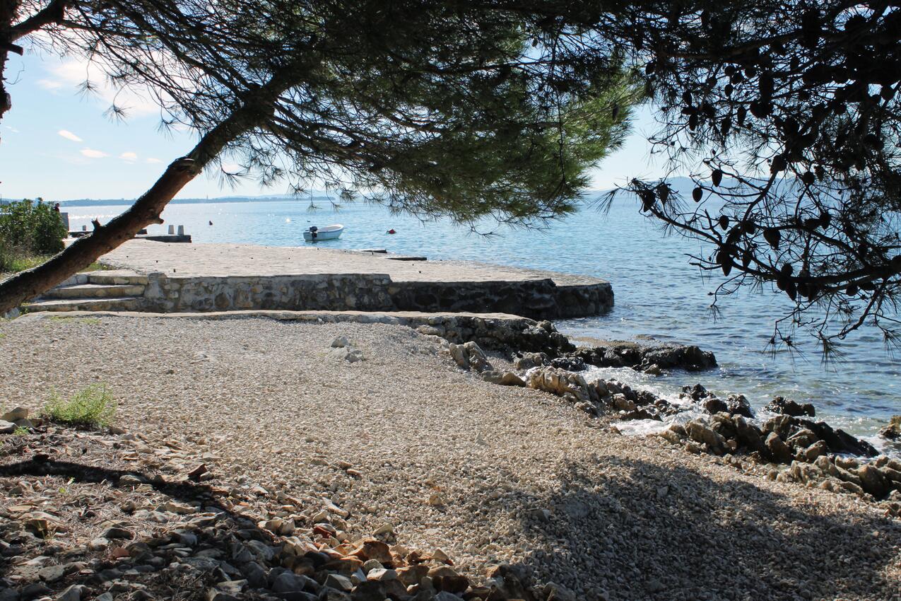 La spiaggia più vicina - Appartamenti accanto al mare Kozino, Zara - Zadar