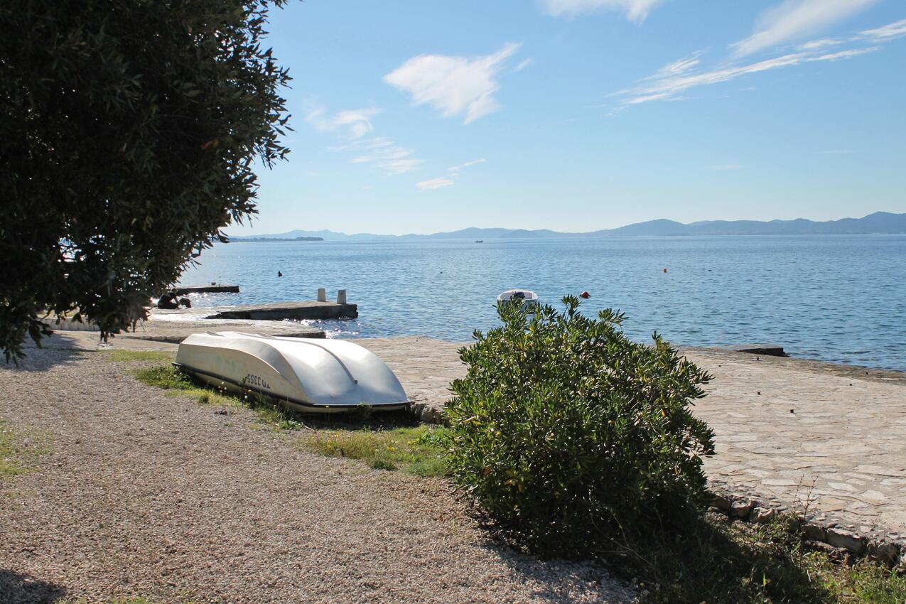 La spiaggia più vicina - Appartamenti accanto al mare Kozino, Zara - Zadar