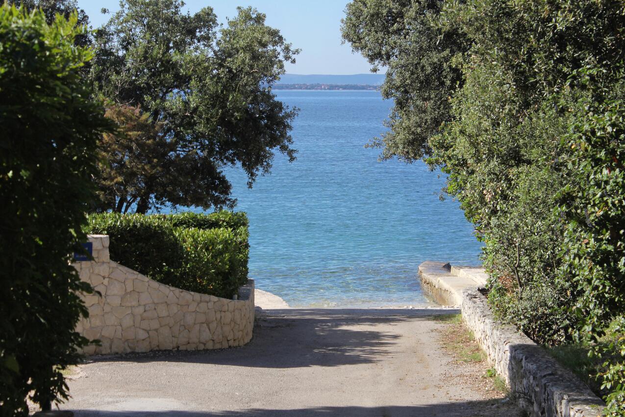 La spiaggia più vicina - Appartamenti accanto al mare Kozino, Zara - Zadar