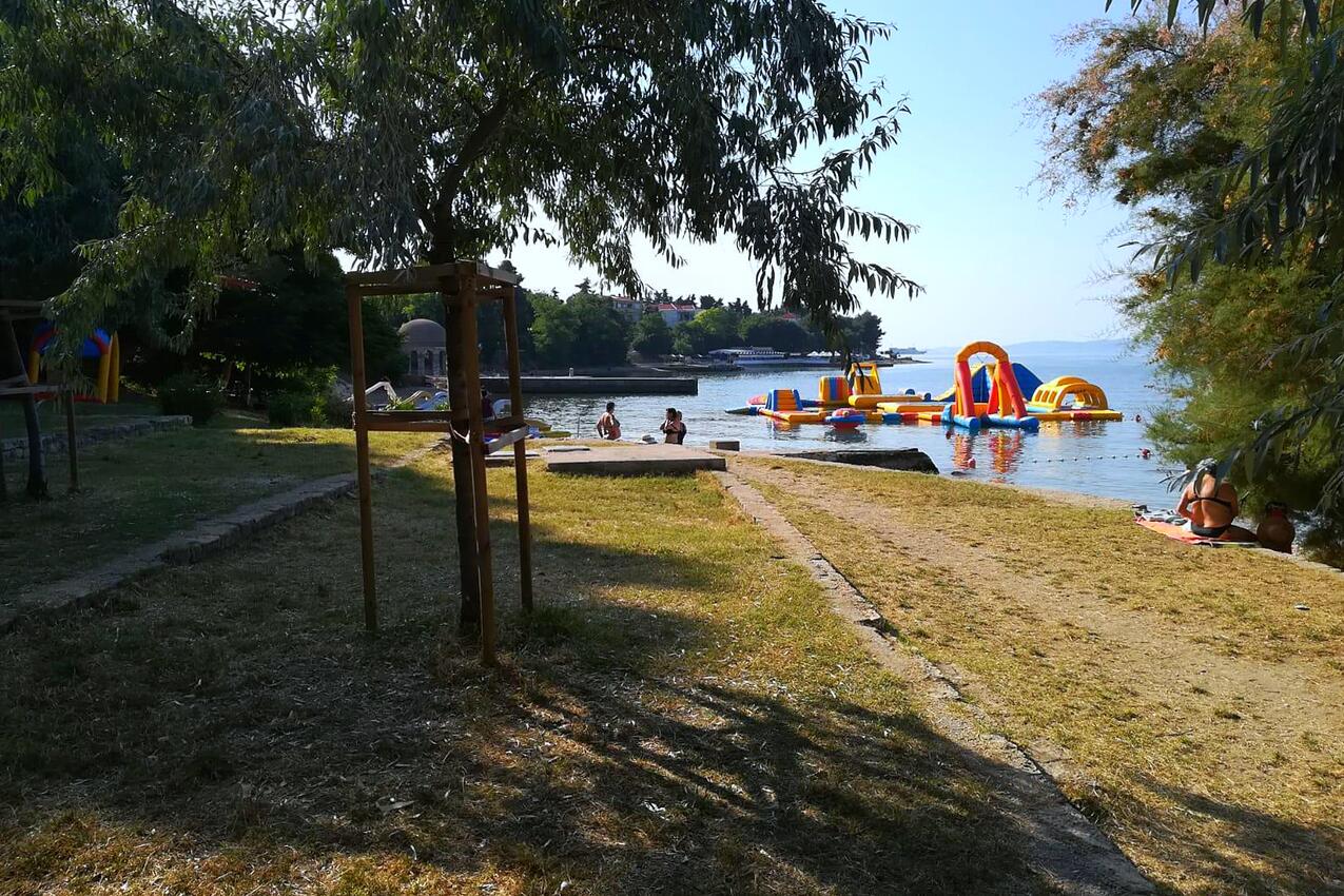 La spiaggia più vicina - Appartamenti con piscina per famiglie Zara - Zadar