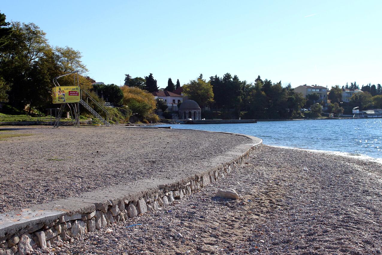 La spiaggia più vicina - Appartamenti con piscina per famiglie Zara - Zadar