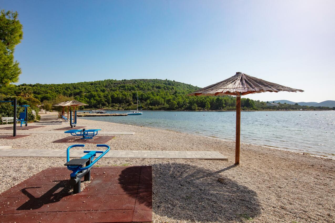Nermeste strand - Lejligheder ved havet Pirovac, Sibenik