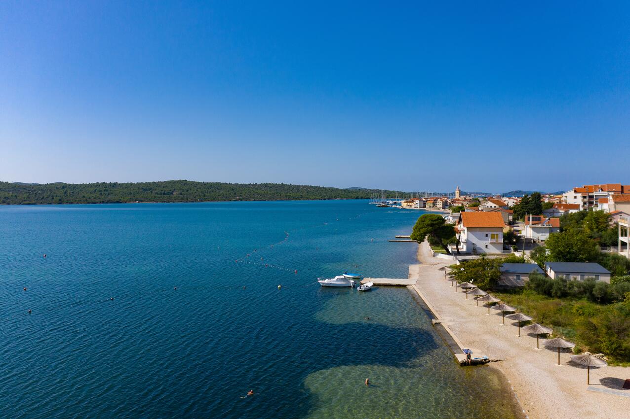 Nermeste strand - Lejligheder ved havet Pirovac, Sibenik