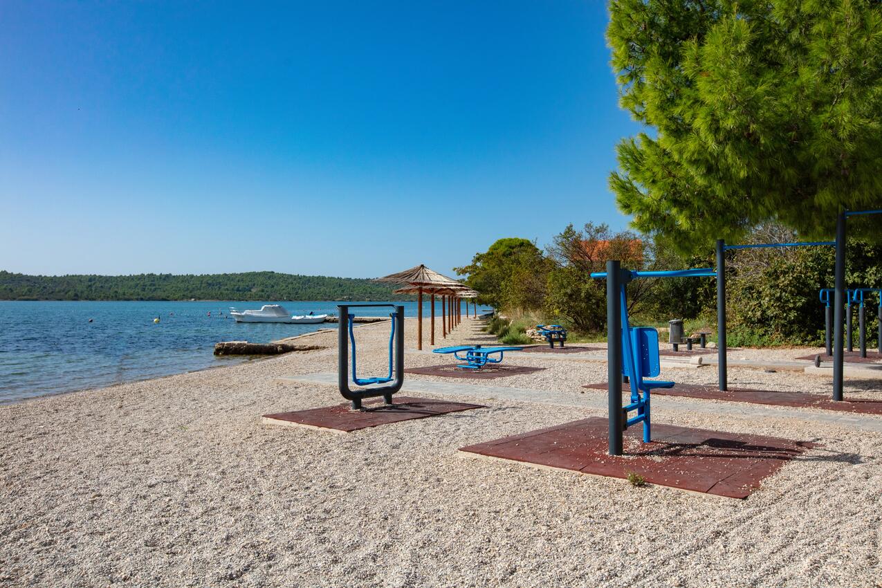 Nermeste strand - Lejligheder ved havet Pirovac, Sibenik