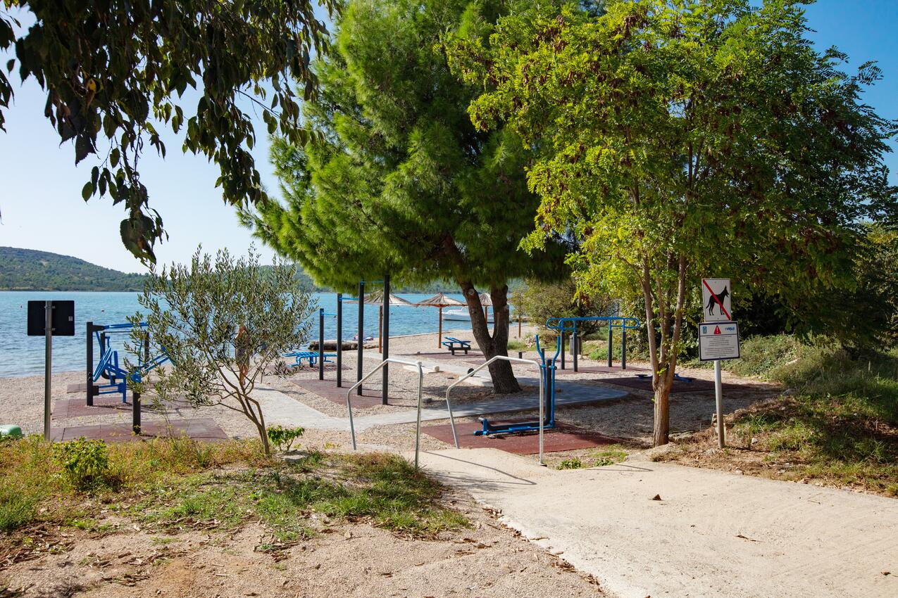 Nermeste strand - Lejligheder ved havet Pirovac, Sibenik