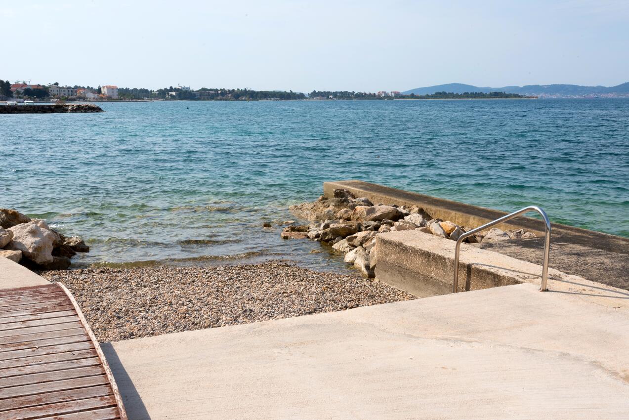 Nächster Strand - Ferienwohnungen am Meer Zadar - Diklo, Zadar