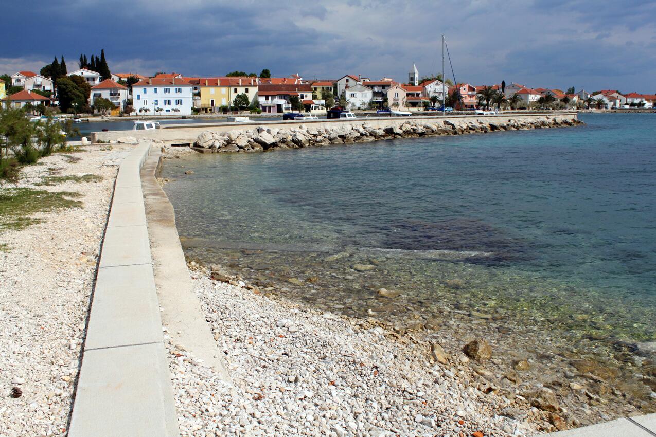 Najbliža plaža - Apartmani uz more Petrčane, Zadar