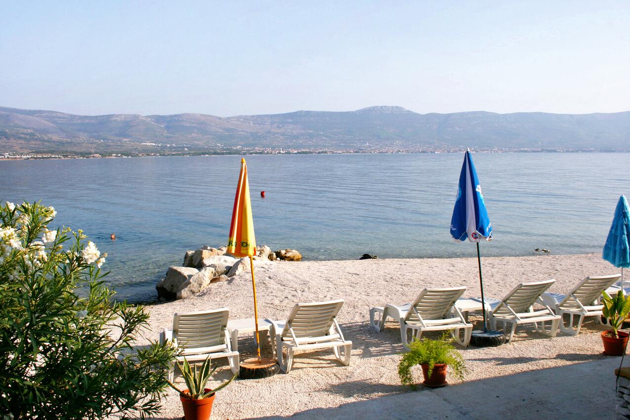 Nächster Strand - Ferienwohnungen am Meer mit Pool Arbanija, Ciovo