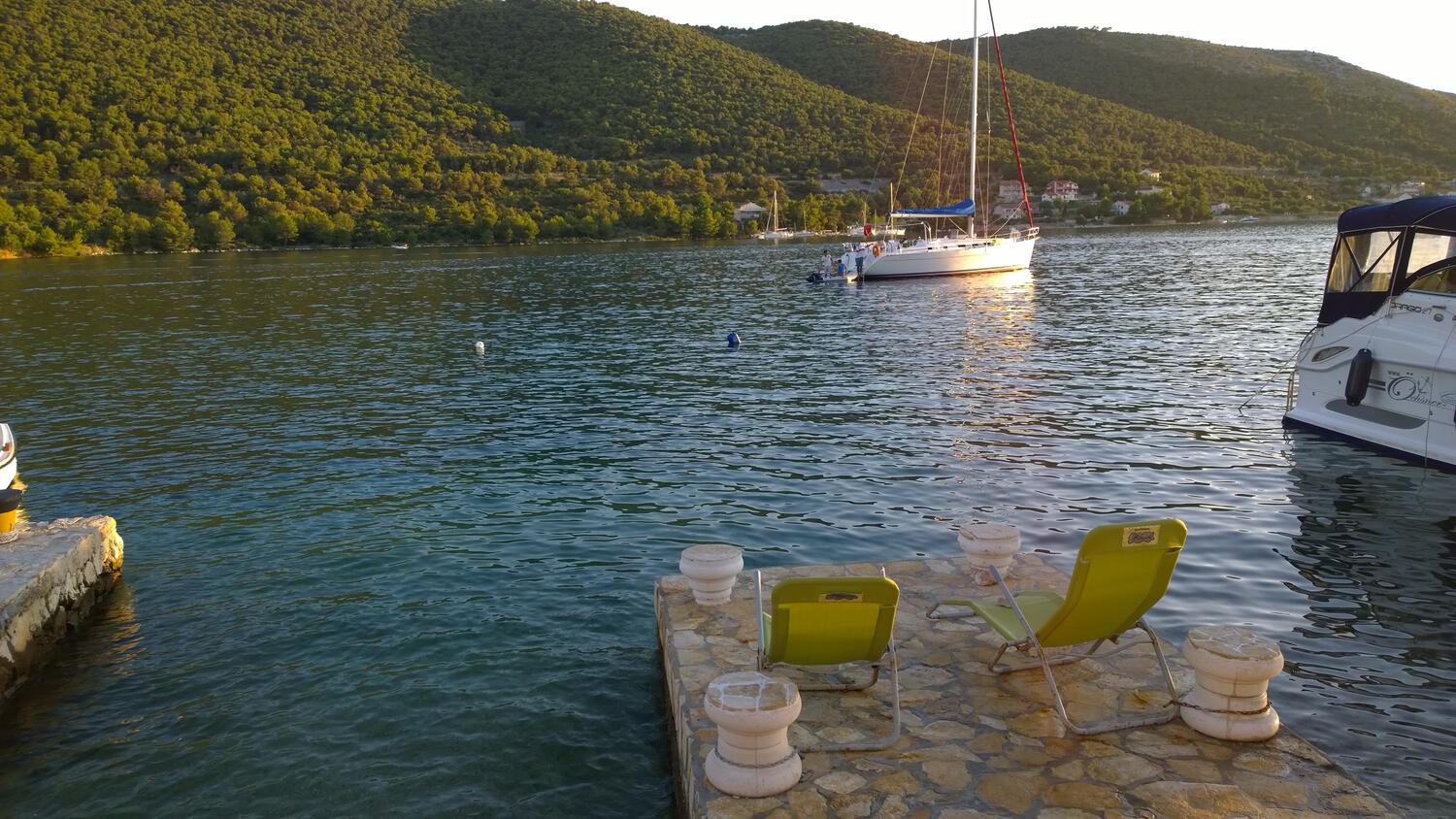 Najbliža plaža - Apartmani uz more Grebaštica, Šibenik