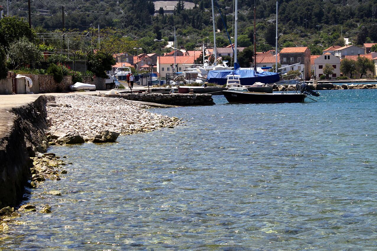 Najbližja plaža - Apartmaji ob morju Veli Iž, Iž