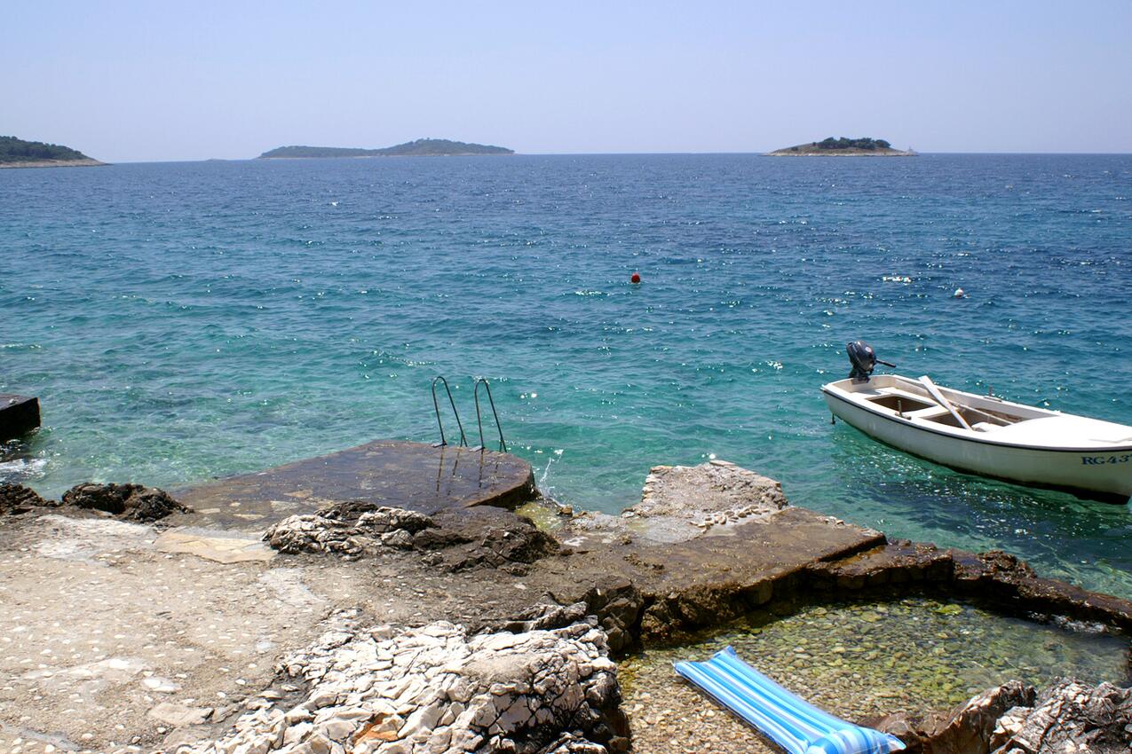 La plage la plus proche - Appartements près de la mer Rogoznica