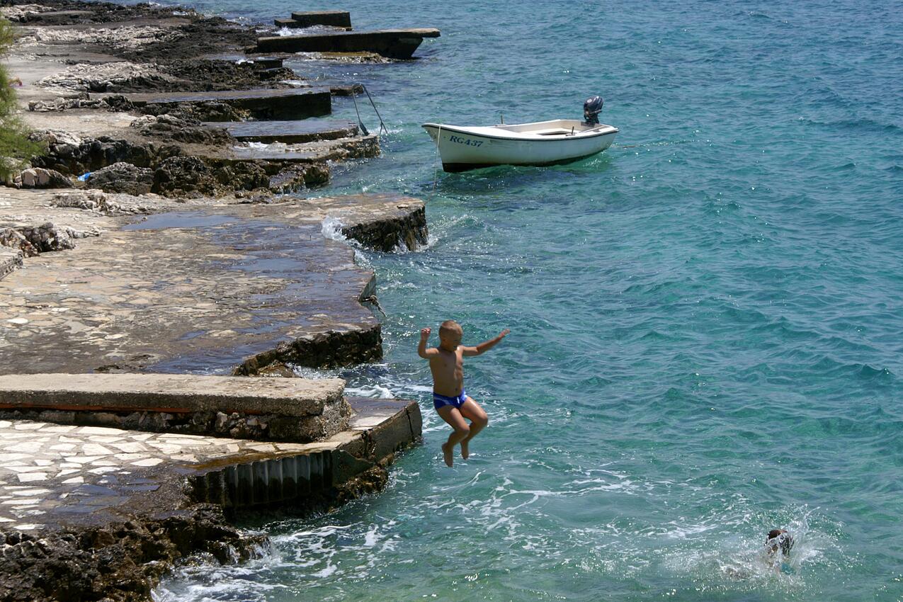 La plage la plus proche - Appartements près de la mer Rogoznica