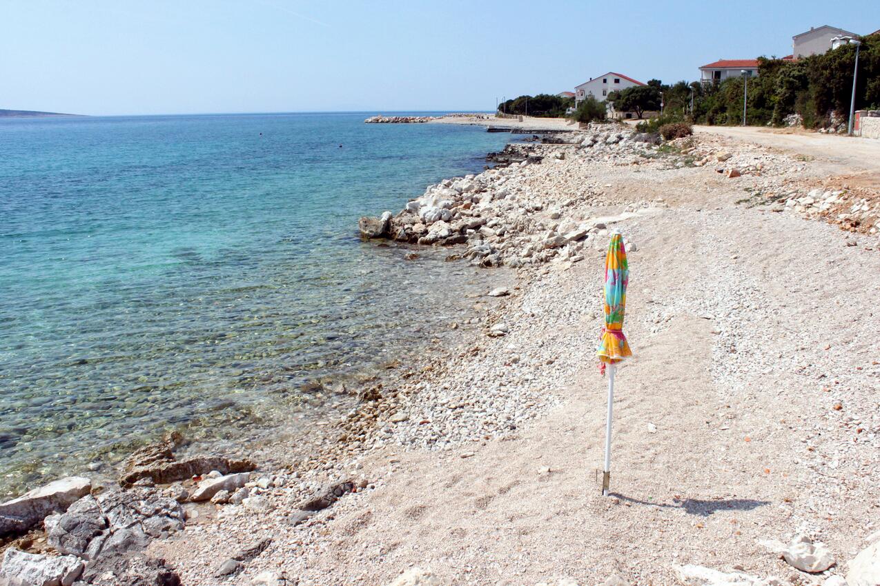 Nächster Strand - Ferienwohnungen am Meer Mandre, Pag