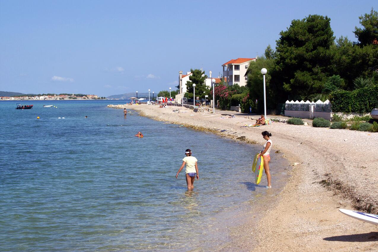 La spiaggia più vicina - Appartamenti accanto al mare Zaboric, Sebenico - Šibenik