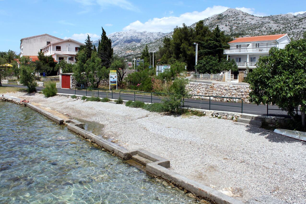 Legközelebbi strand - Apartmanok parkolóhellyel Starigrad, Paklenica