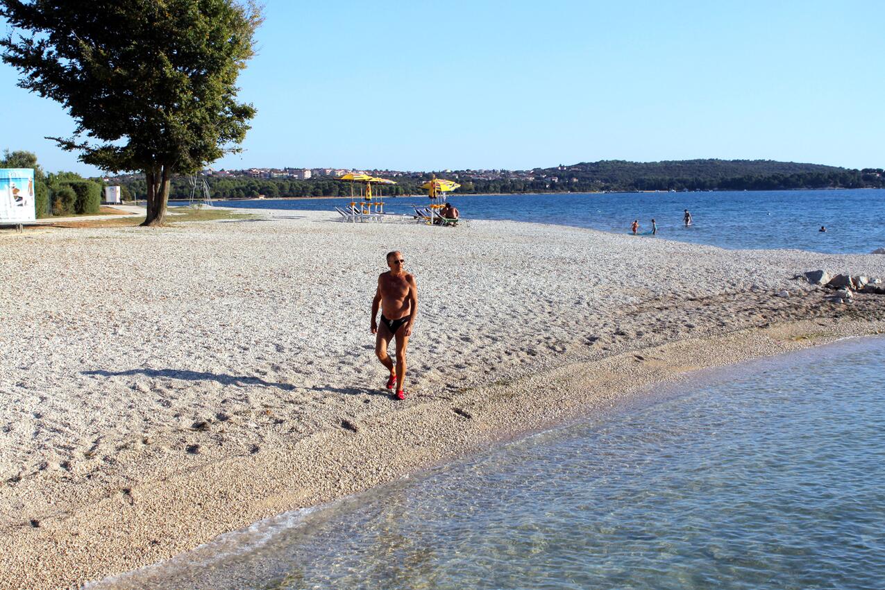 Najbližja plaža - Apartmaji s parkingom Valbandon, Fažana