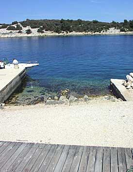 La spiaggia più vicina - Appartamenti accanto al mare Simuni, Pago - Pag