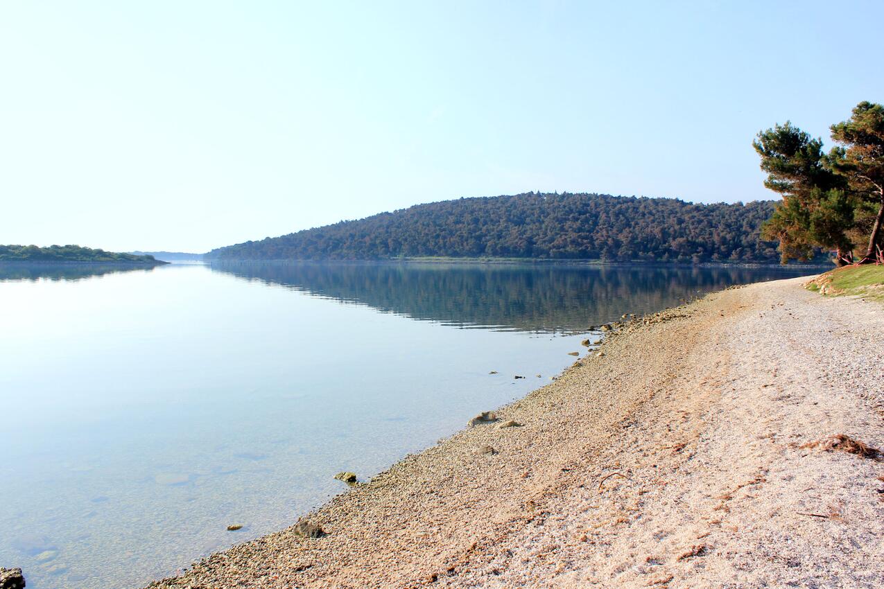La spiaggia più vicina - Appartamenti con piscina per famiglie Pomer, Medolino - Medulin