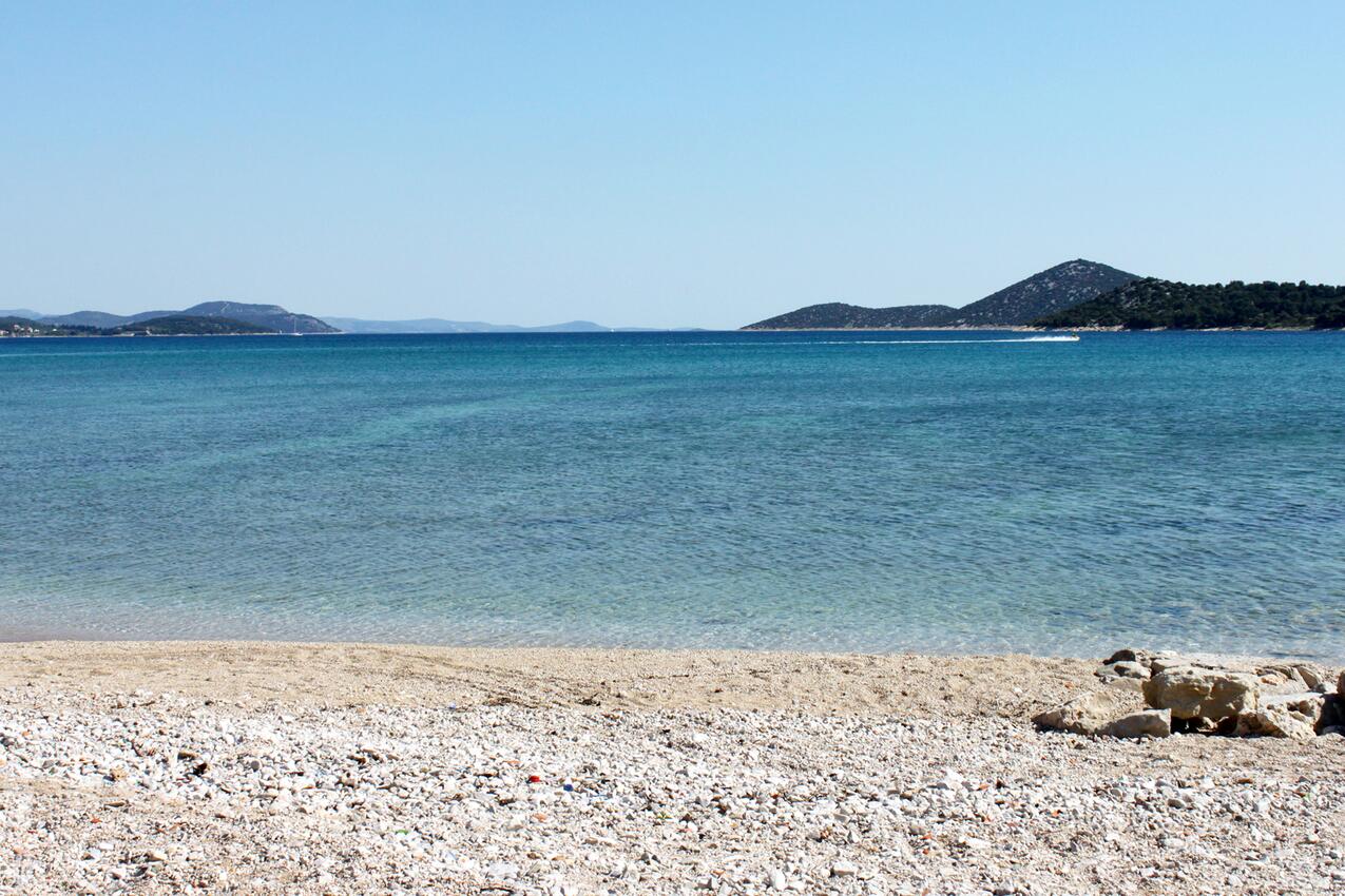 Playa más cercana - Apartamentos con parking Tribunj, Vodice