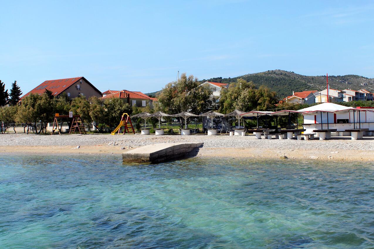 Playa más cercana - Apartamentos con parking Tribunj, Vodice