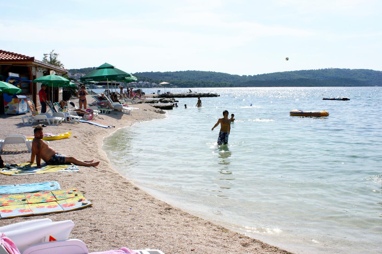 La spiaggia più vicina - Appartamenti con parcheggio Okrug Gornji, Bua - Čiovo