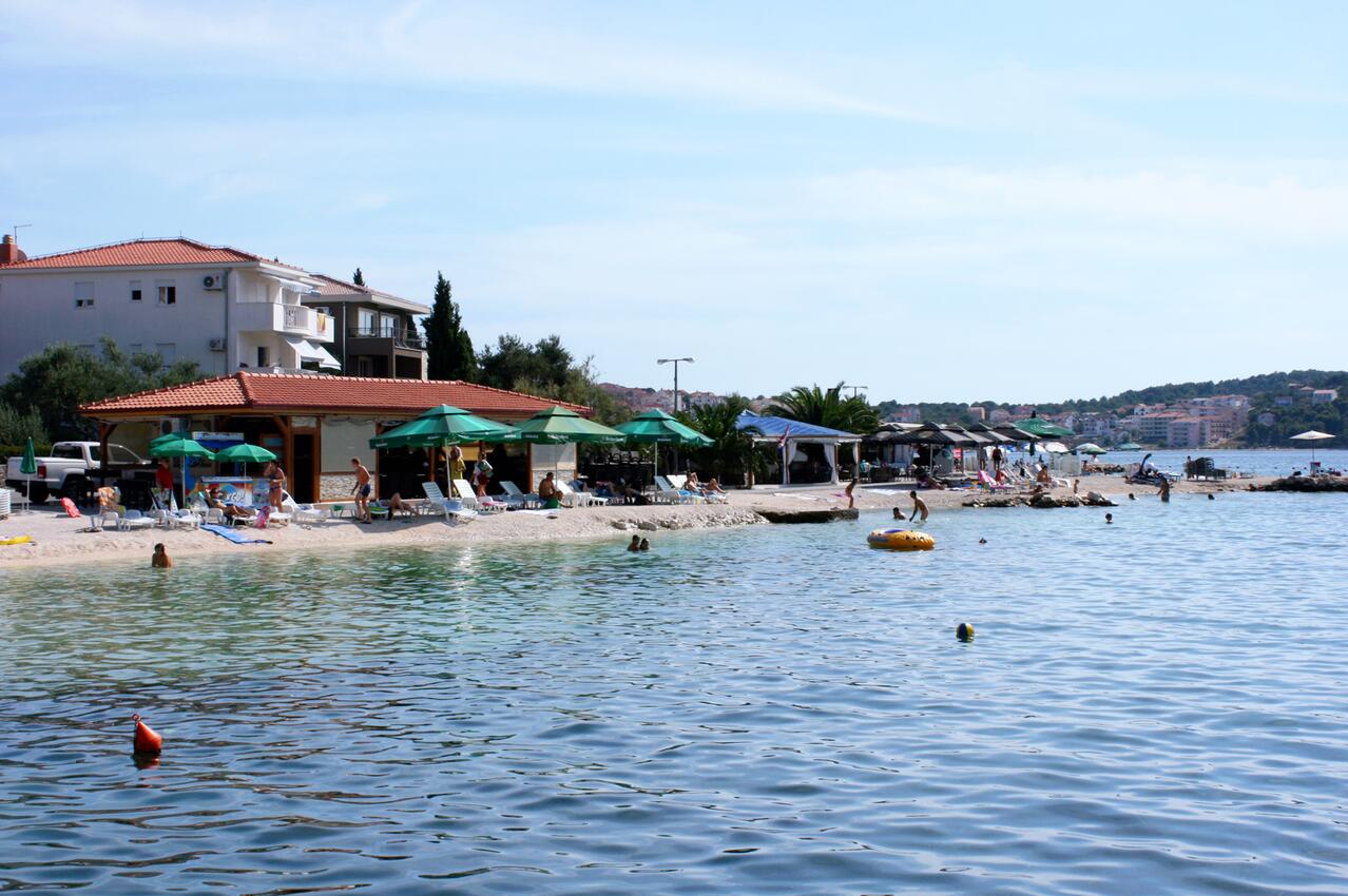 La spiaggia più vicina - Appartamenti con parcheggio Okrug Gornji, Bua - Čiovo