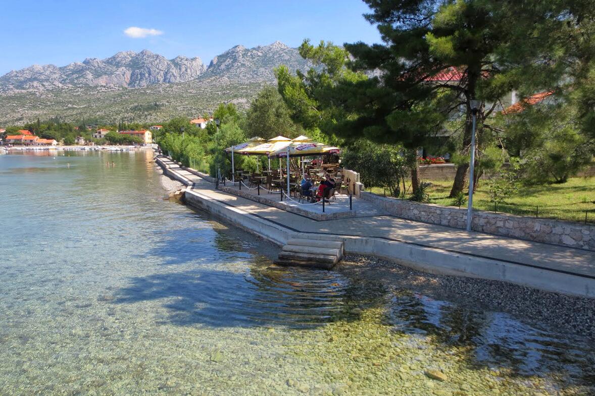 Nächster Strand - Ferienwohnungen mit Parkplatz Seline, Paklenica