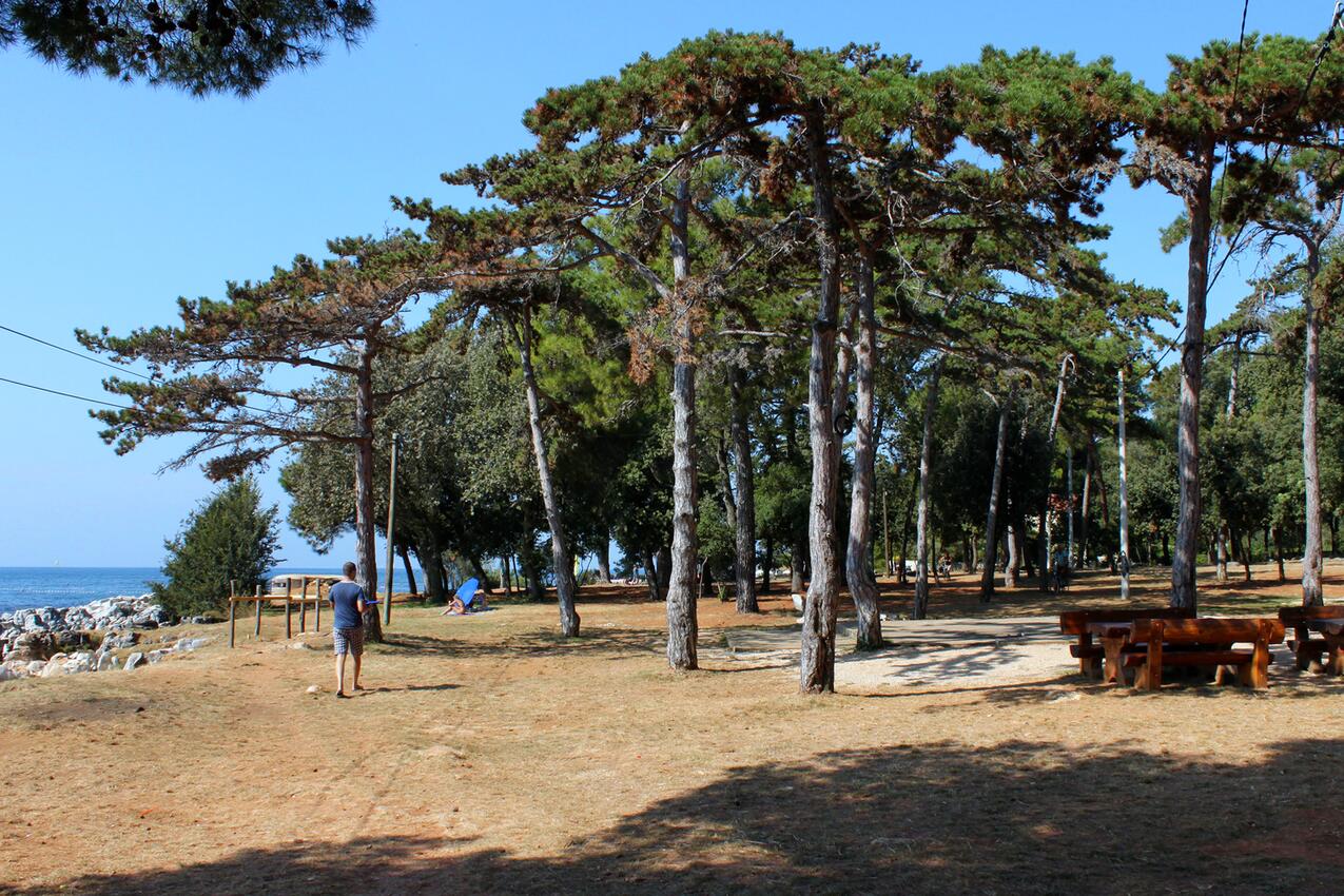 Nächster Strand - Ferienwohnungen und Zimmer mit Parklplatz Porec