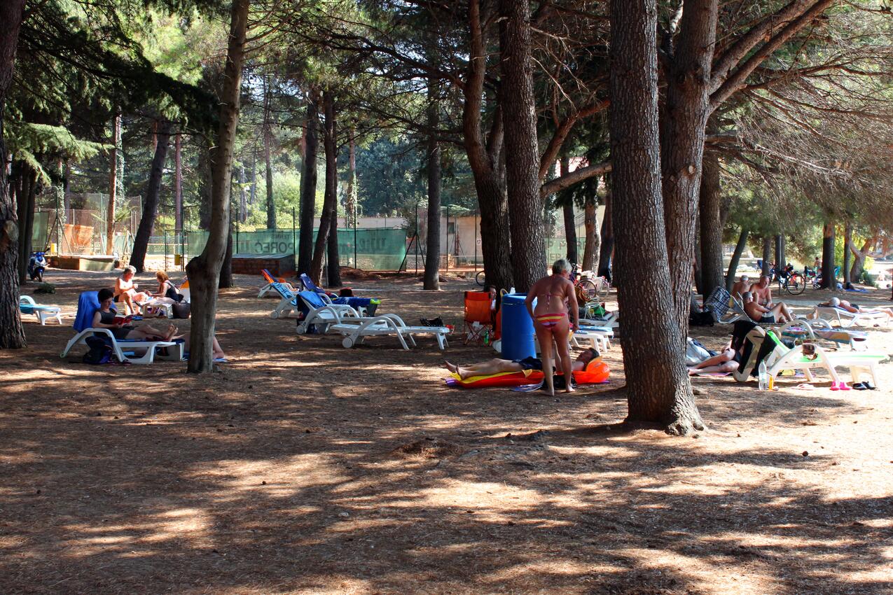 Nächster Strand - Ferienwohnungen und Zimmer mit Parklplatz Porec