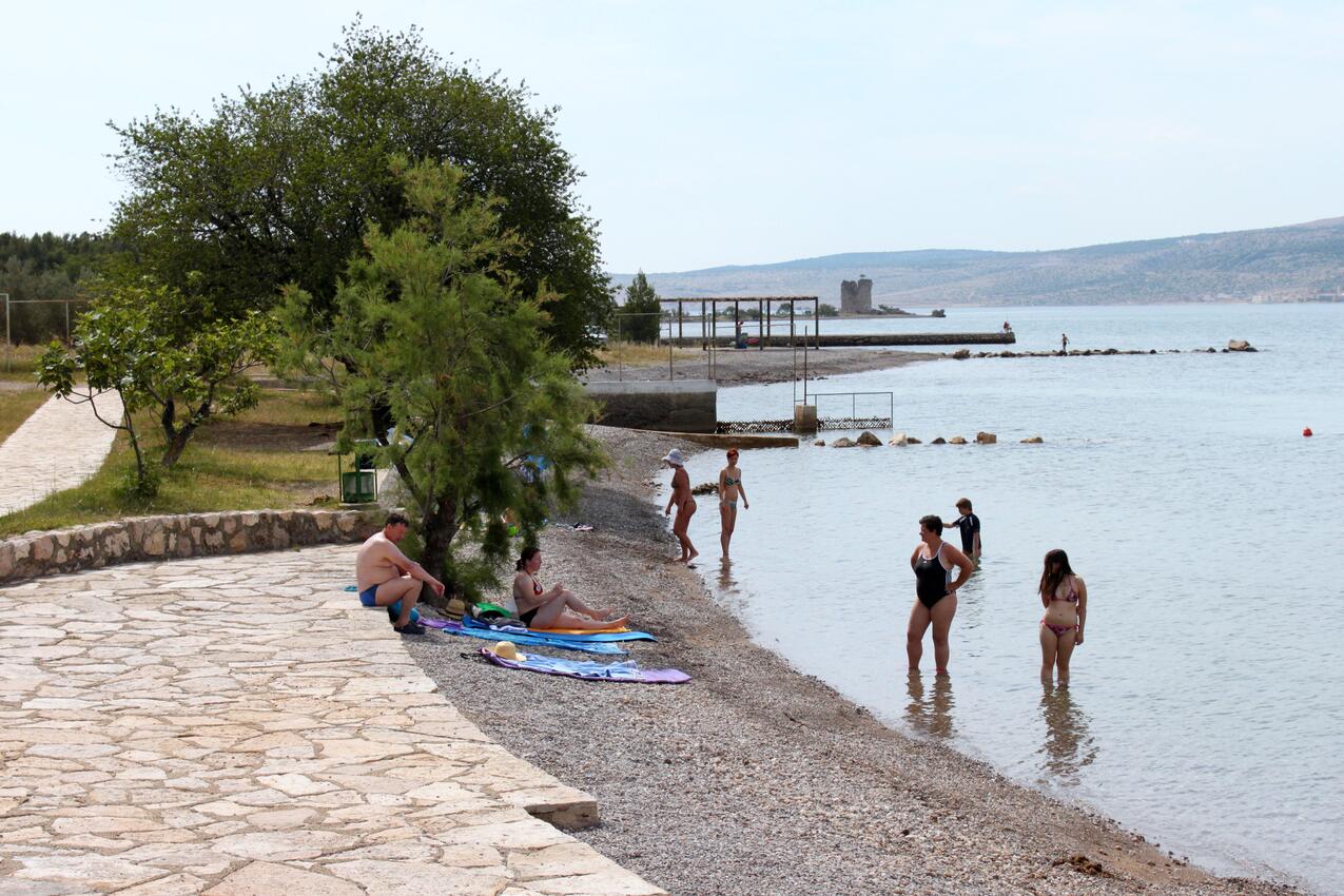 Nächster Strand - Ferienwohnungen und Zimmer mit Parklplatz Starigrad, Paklenica