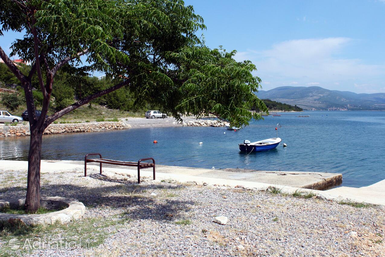 Nächster Strand - Ferienwohnungen am Meer Maslenica, Novigrad