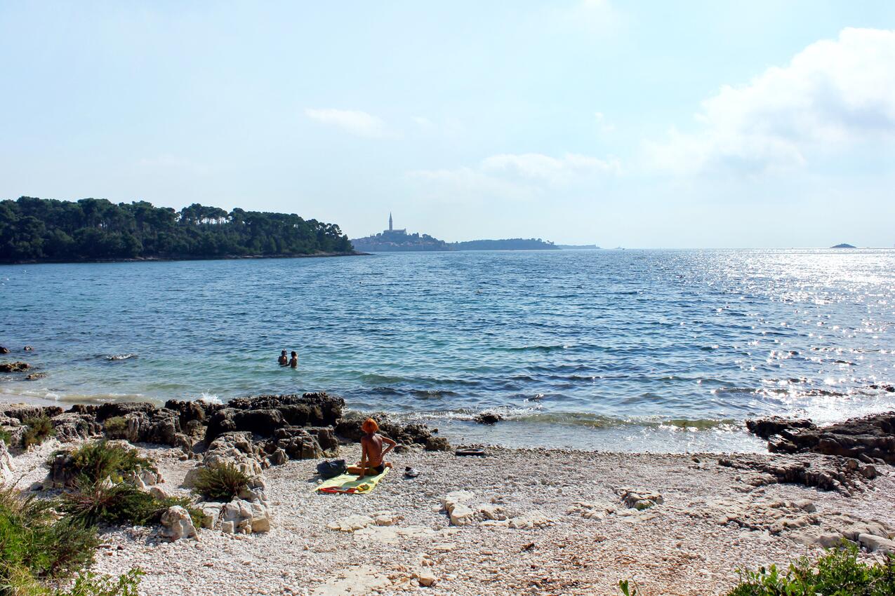 La spiaggia più vicina - Appartamenti con parcheggio Rovigno - Rovinj