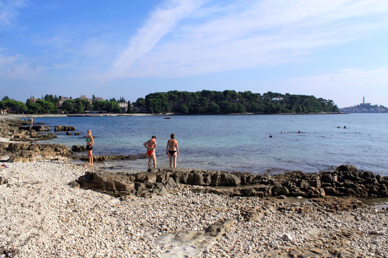 La spiaggia più vicina - Appartamenti con parcheggio Rovigno - Rovinj