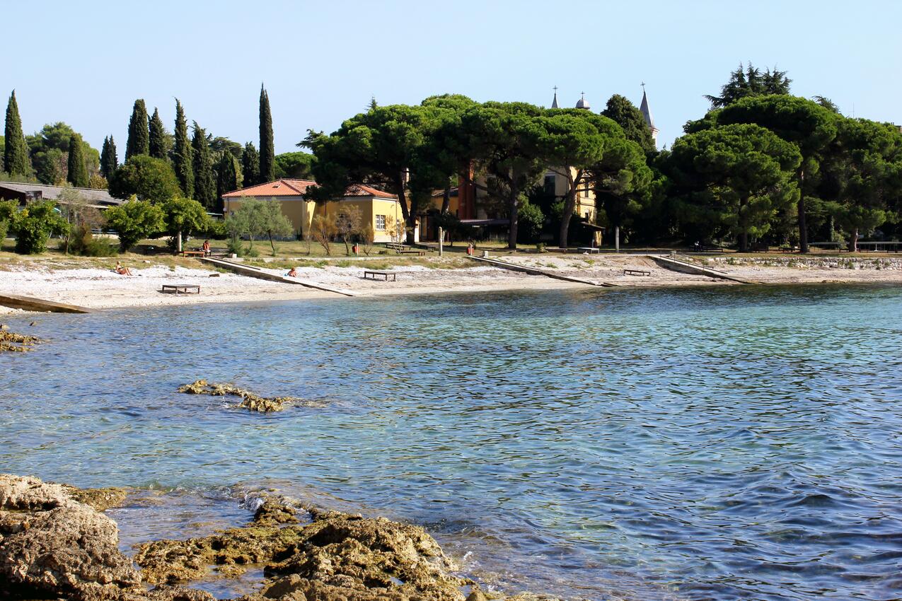 La spiaggia più vicina - Appartamenti con parcheggio Rovigno - Rovinj