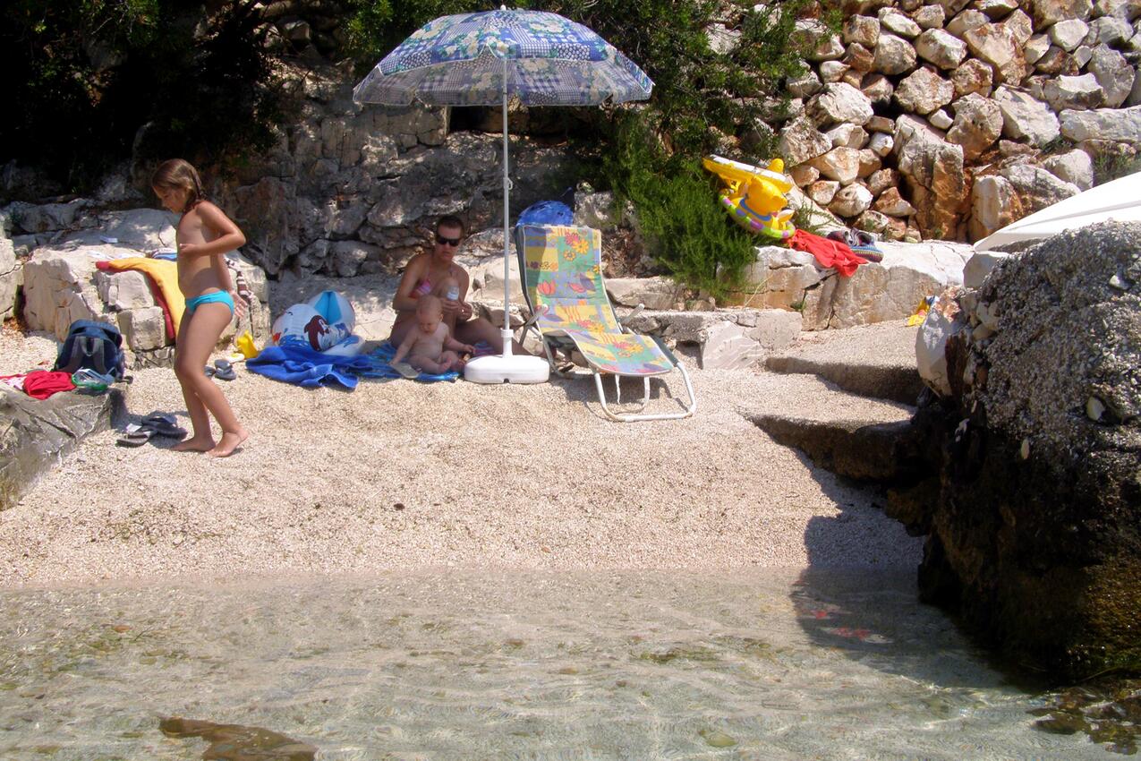 La spiaggia più vicina - Appartamenti accanto al mare Seget Vranjica, Traù - Trogir