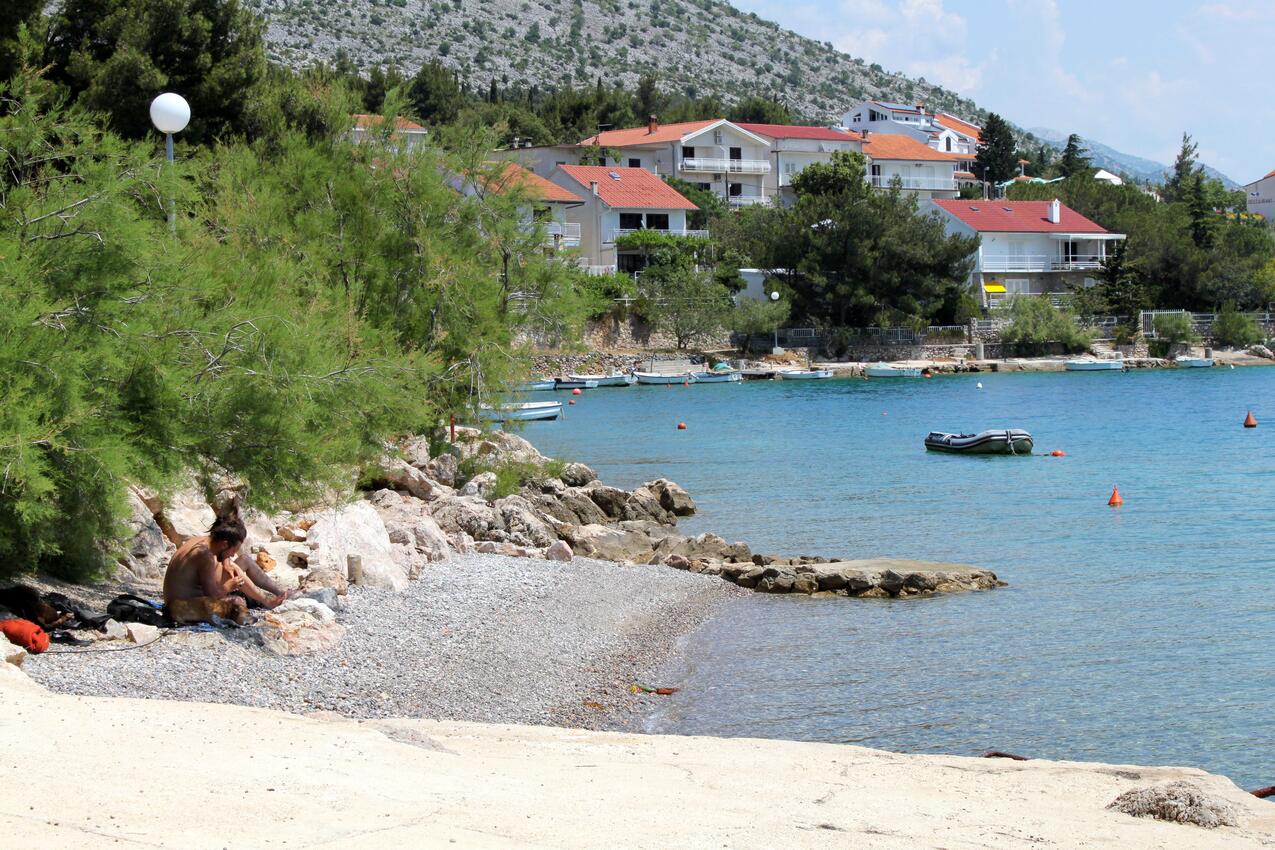 Nächster Strand - Ferienwohnungen am Meer Starigrad, Paklenica