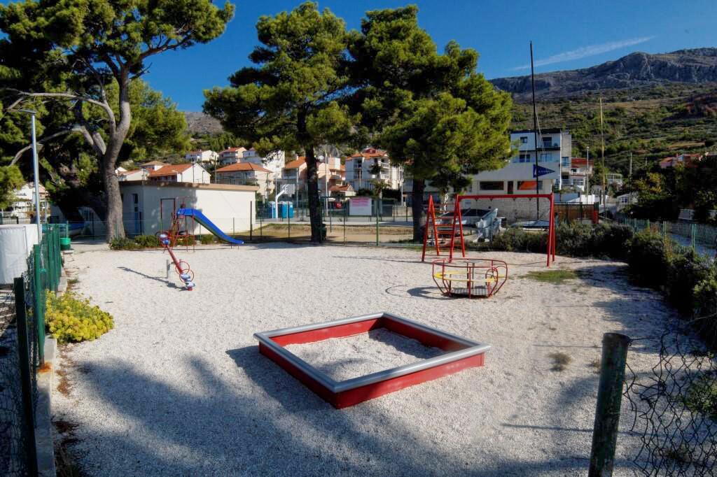 Nermeste strand - Lejligheder med internet Podstrana, Split