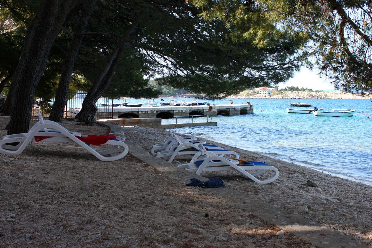 Najbliža plaža - Apartmani s parkingom Makarska