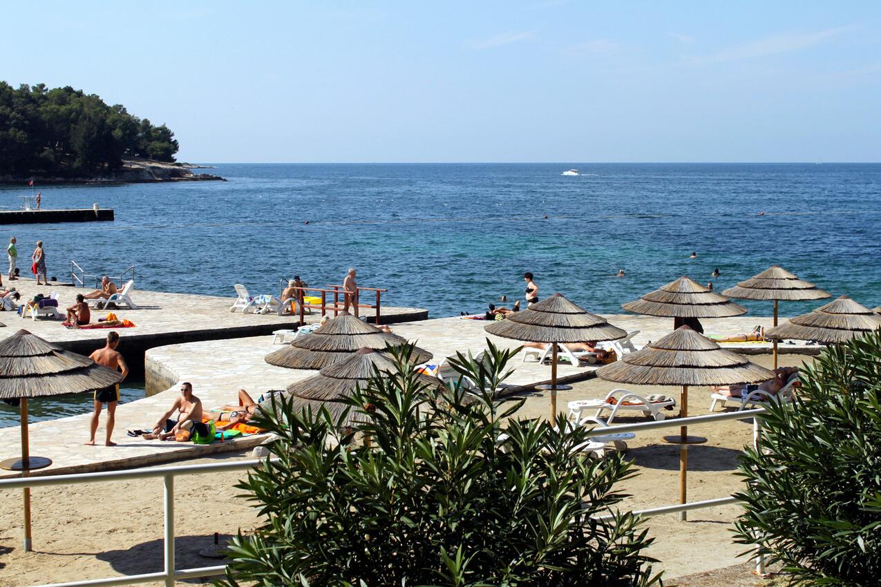Nächster Strand - Ferienwohnungen mit Parkplatz Porec