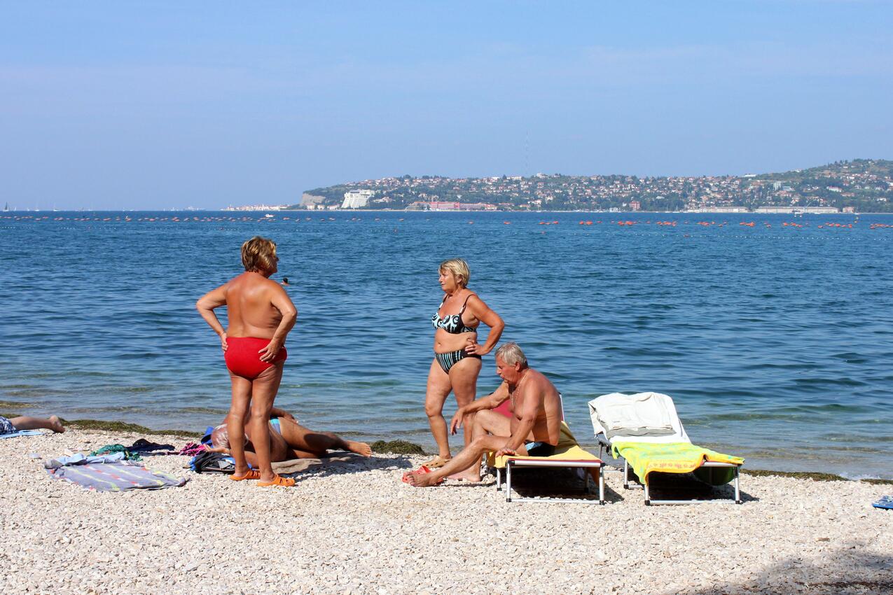 Nermeste strand - Lejlighedens parkeringsplads Valica, Umag