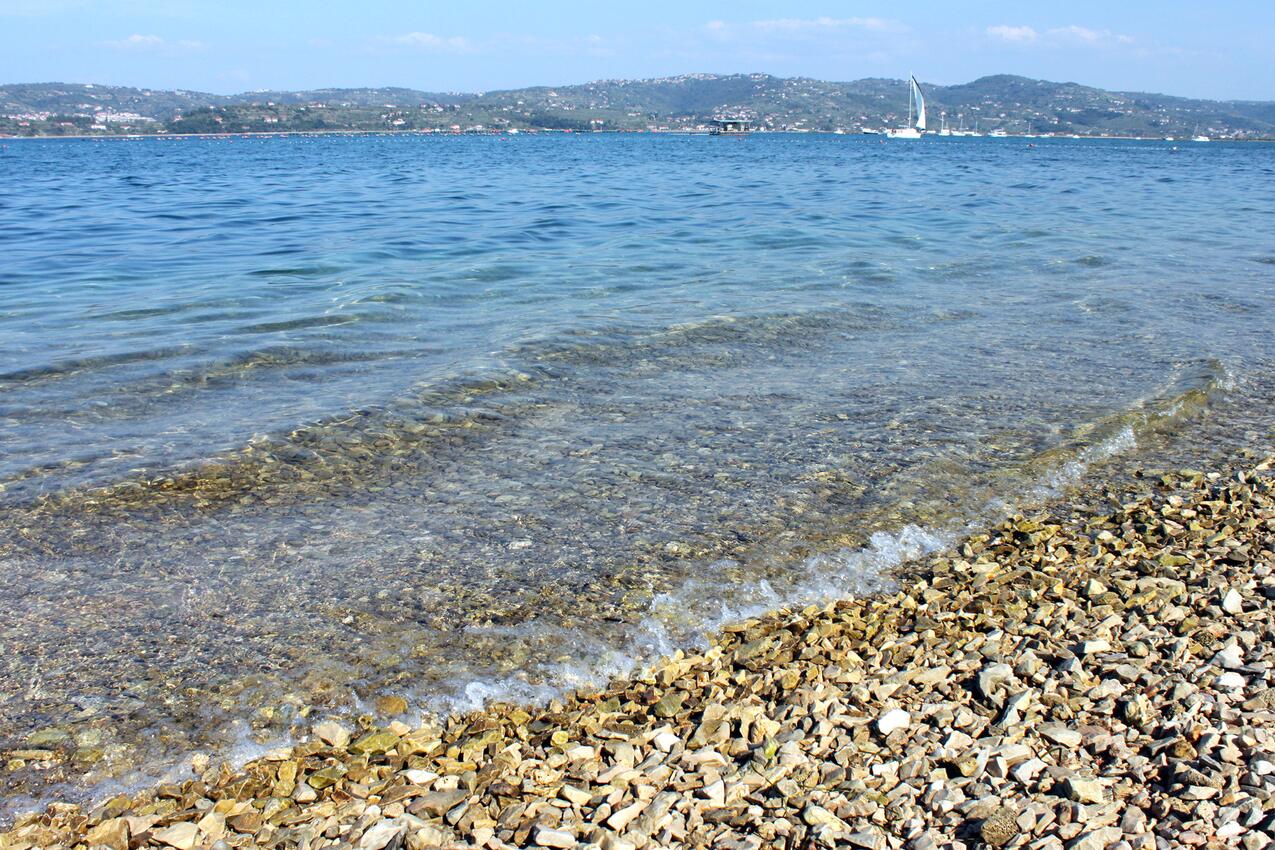 Nermeste strand - Lejlighedens parkeringsplads Valica, Umag