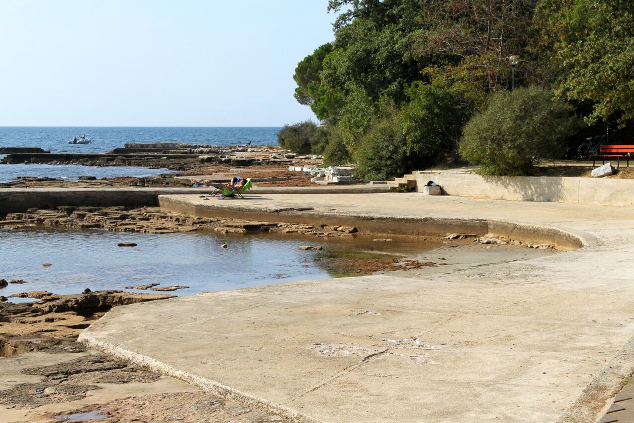 Najbliža plaža - Apartmani s bazenom Vardica, Umag