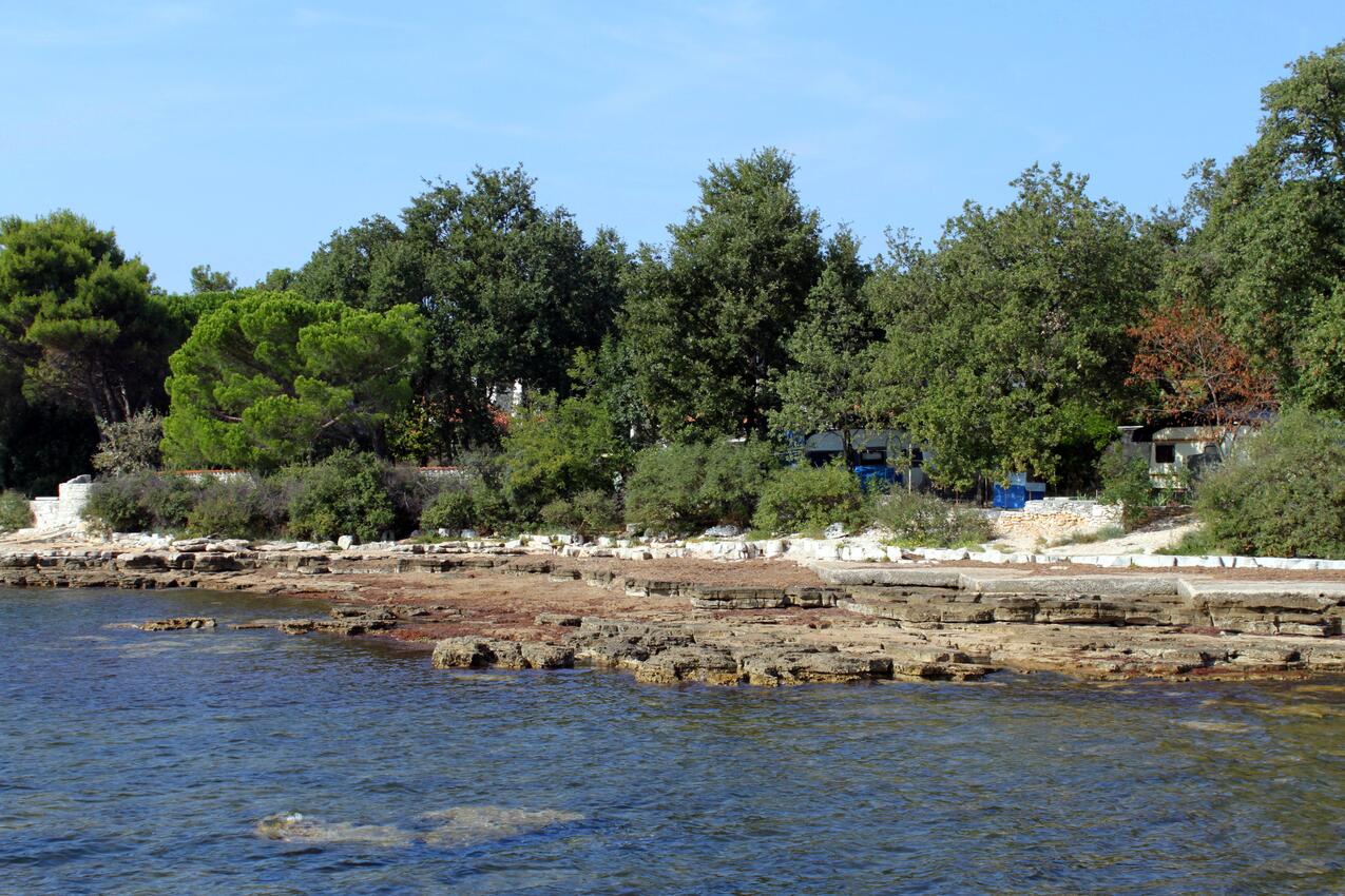 Najbliža plaža - Apartmani s bazenom Vardica, Umag