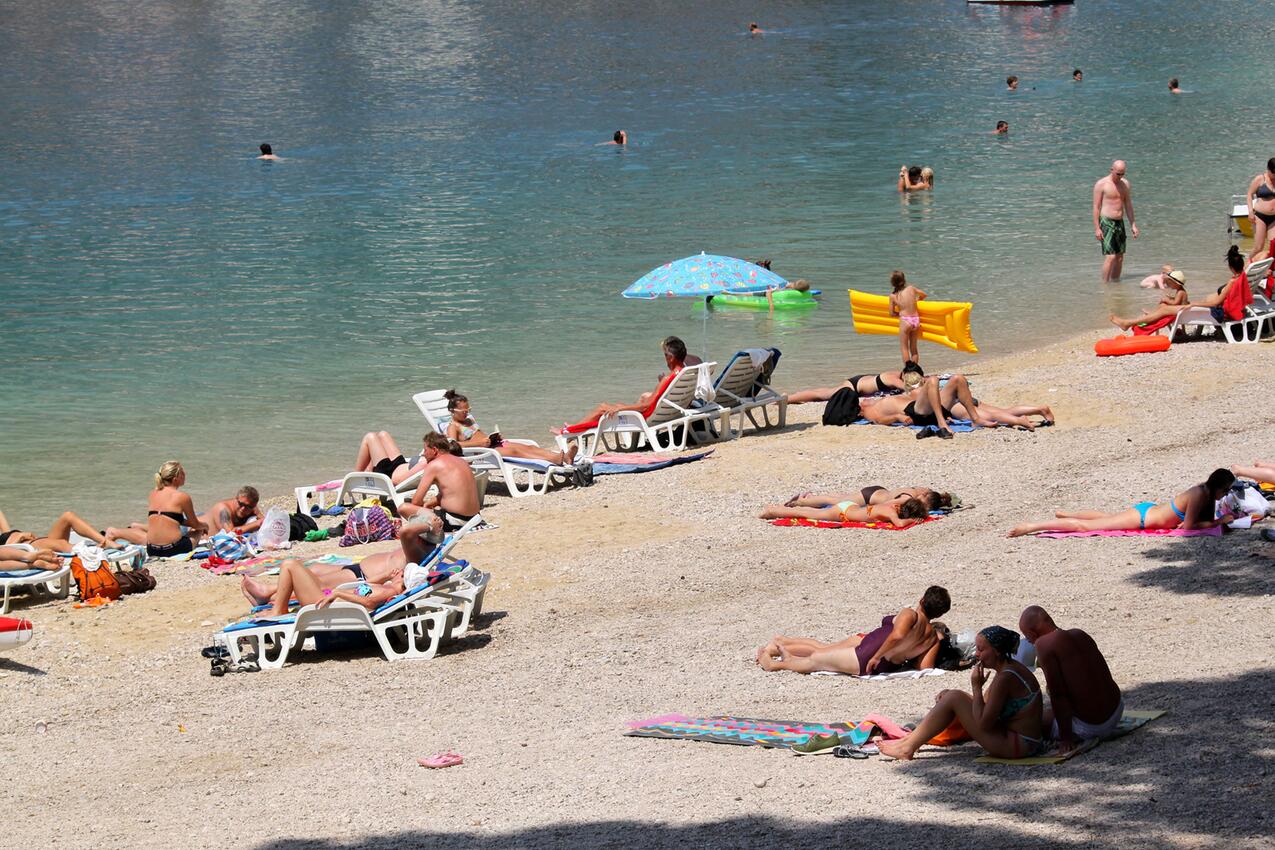 La spiaggia più vicina - Appartamenti con parcheggio Macarsca - Makarska