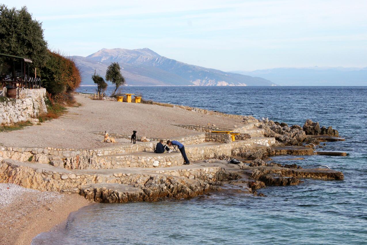 La spiaggia più vicina - Appartamenti con parcheggio Ravni, Albona - Labin